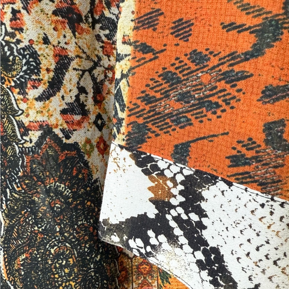 John Mark Beautiful Kimono - Picture 10 of 14